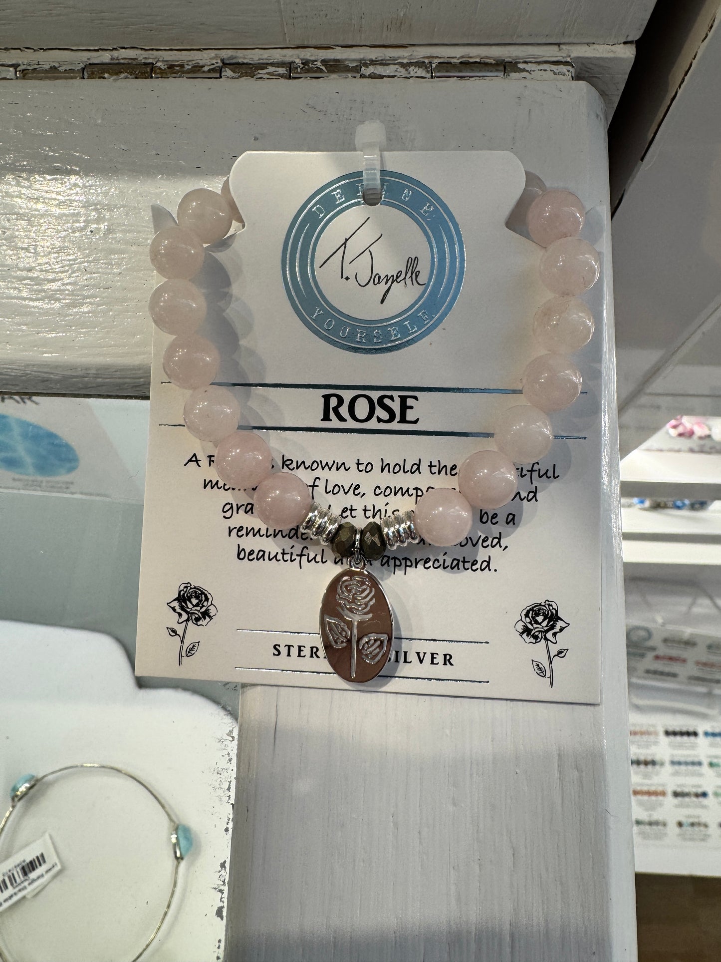 Rose Quartz - Rose (TJ242917)