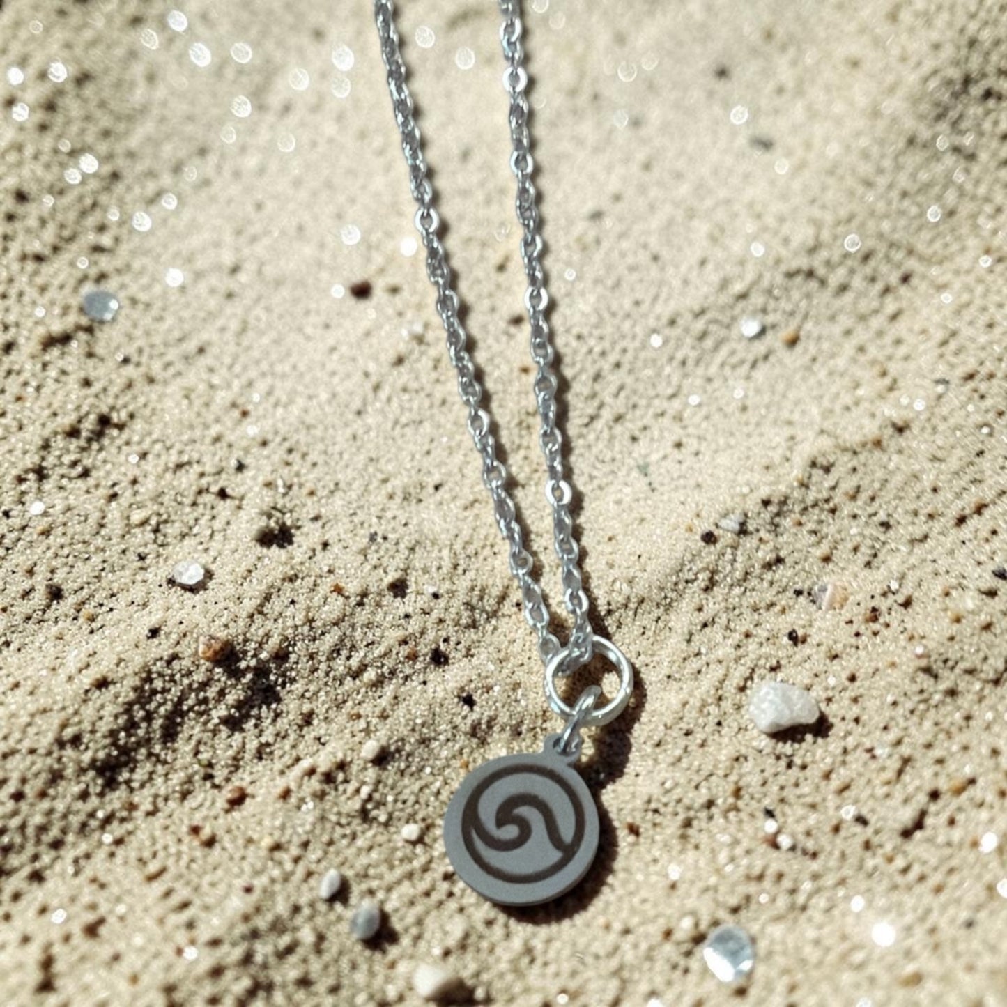 Butler Hill - Necklace w Charm (Wave, Whale Tail, Compass)