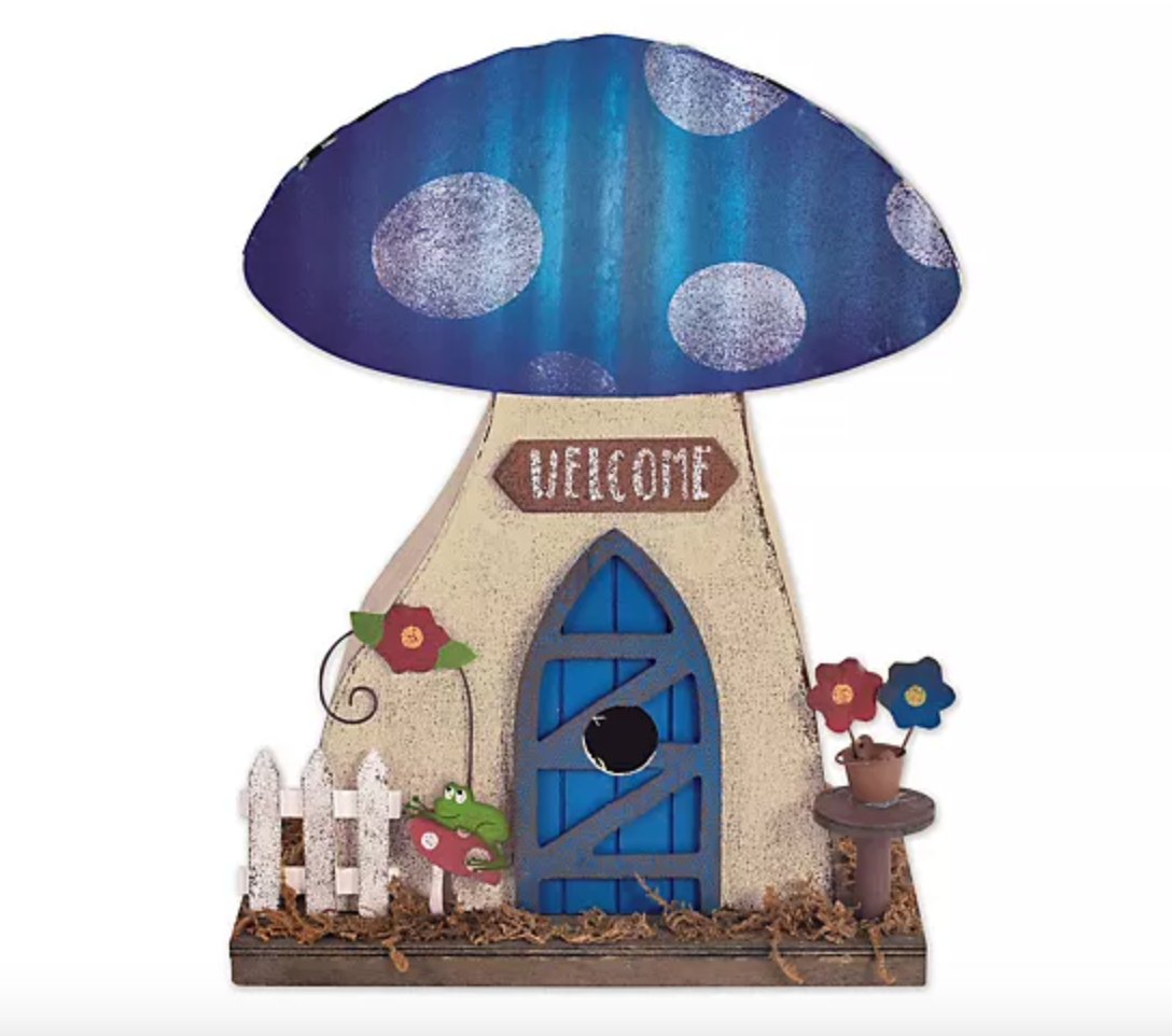 SVD - Mushroom Birdhouse -