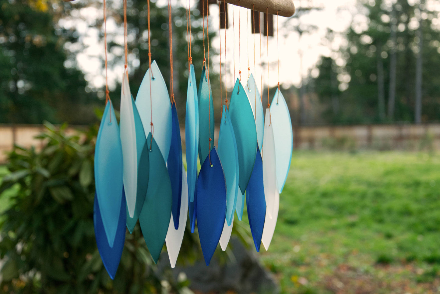 Cohassett - Blue Leaf Tumbled Glass Wind Chime